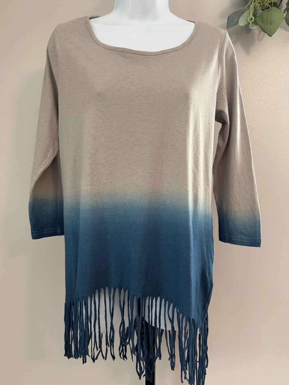 NWT Umgee Gray to Blue Ombre linen Blend Fringe Hem Tunic
